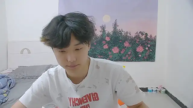 icecream-002 online show from May 2026 12:12:01 PM