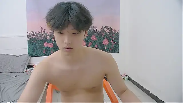 icecream-002 online show from May 2026 12:25:02 PM