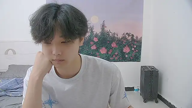 icecream-002 online show from June 2026 12:36:02 PM