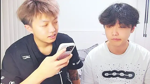 icecream-002 online show from June 2026 02:10:02 PM