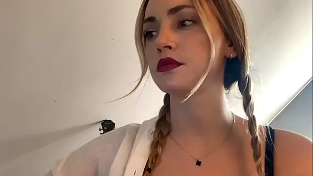 ScarlettSensitive online show from April 2026 02:29:02 PM