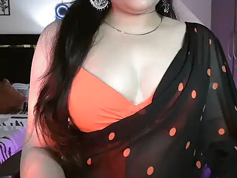 Snapshot of NaughtyUrus chatting on June 2026 05:23:01 PM NaughtyUrus online show from June 2026 05:23:01 PM