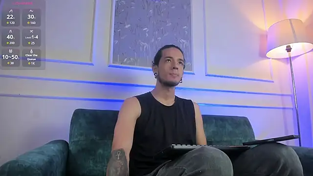 Snapshot of Skinny_Mac chatting on June 2026 01:45:01 PM Skinny Mac online show from June 2026 01:45:01 PM