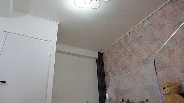 Snapshot of IceBlueBabe chatting on May 2026 07:00:01 PM IceBlueBabe online show from May 2026 07:00:01 PM