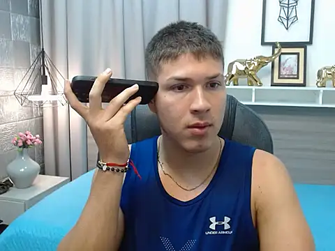 AlessandroFranco online show from April 2026 05:21:01 PM