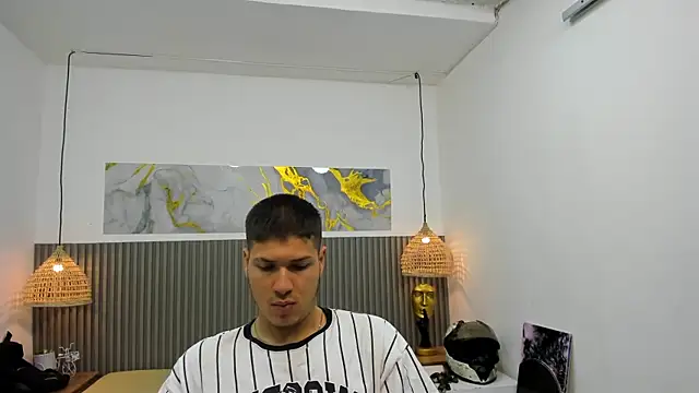 Snapshot of AlessandroFranco chatting on June 2026 01:26:02 PM AlessandroFranco online show from June 2026 01:26:02 PM
