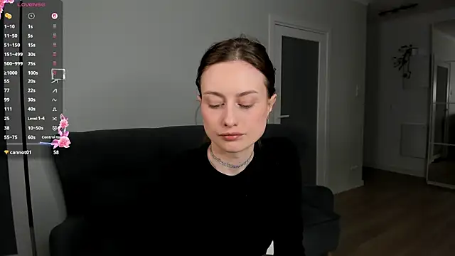 Snapshot of Dorimena chatting on April 2026 03:28:02 PM Dorimena online show from April 2026 03:28:02 PM