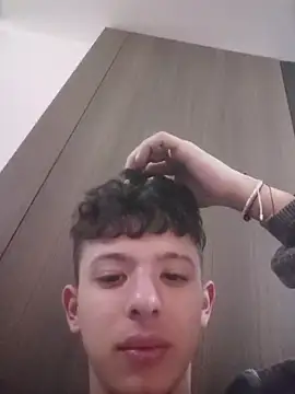 Daniel Roy online show from March 2026 06:35:02 PM