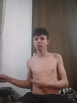 Daniel Roy online show from April 2026 08:40:01 PM