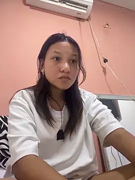 SoftPeachh online show from April 2026 05:27:01 AM