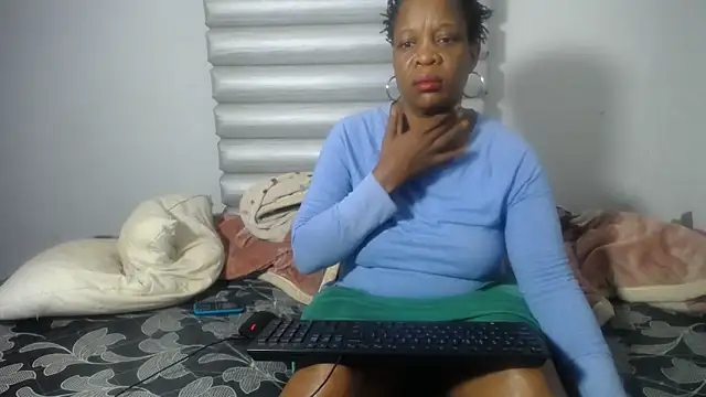 Snapshot of JoycyQueen chatting on May 2026 04:57:02 PM JoycyQueen online show from May 2026 04:57:02 PM