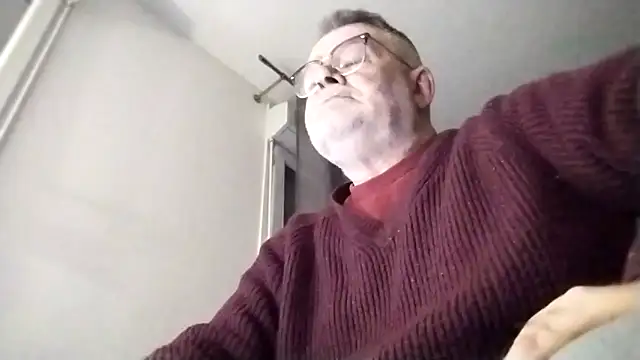 Snapshot of oura chatting on March 2026 05:46:02 AM oura online show from March 2026 05:46:02 AM