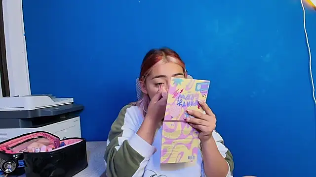 PinkyyPieee  online show from March 2026 11:03:01 AM