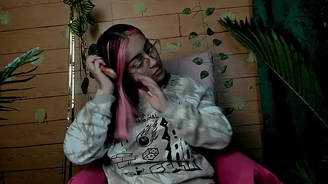 PinkyyPieee  online show from March 2026 11:38:01 AM