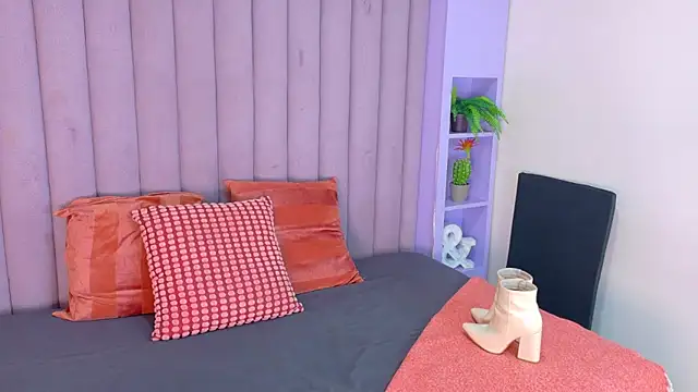 Snapshot of Meganlove__ chatting on June 2026 01:30:02 AM Meganlove online show from June 2026 01:30:02 AM