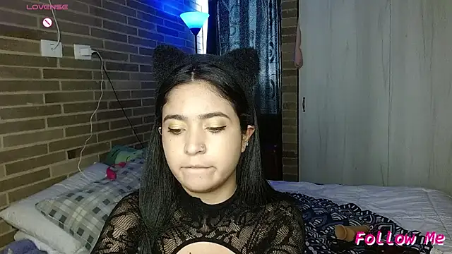 sweet-little online show from March 2026 09:27:02 PM