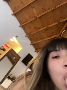 miicbebita online show from May 2026 05:43:01 PM