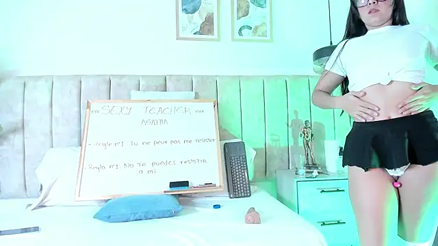 AgathaSavage online show from April 2026 01:43:01 AM