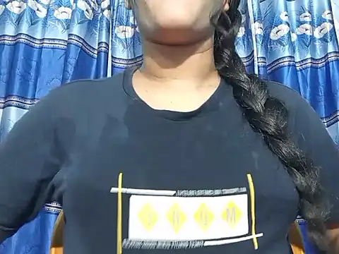 Emma 4433 online show from March 2026 06:14:01 PM