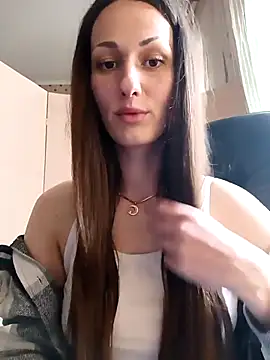 Snapshot of LunaCrystall chatting on April 2026 01:24:02 PM LunaCrystall online show from April 2026 01:24:02 PM