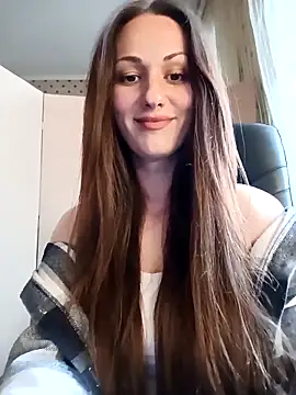Snapshot of LunaCrystall chatting on April 2026 03:50:02 PM LunaCrystall online show from April 2026 03:50:02 PM