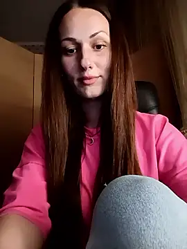 Snapshot of LunaCrystall chatting on April 2026 05:41:02 PM LunaCrystall online show from April 2026 05:41:02 PM