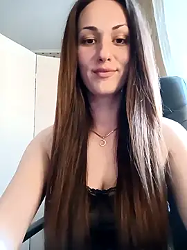 Snapshot of LunaCrystall chatting on May 2026 04:02:01 PM LunaCrystall online show from May 2026 04:02:01 PM
