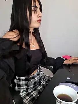 ZoeKatzz online show from March 2026 12:30:01 PM