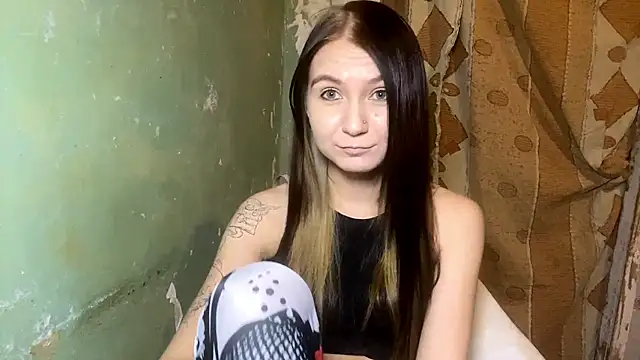 Lollybomb online show from April 2026 08:55:01 PM