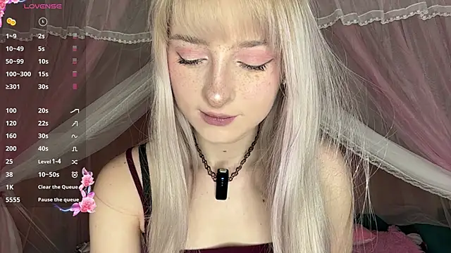 OnlyEva1 online show from April 2026 07:55:03 AM