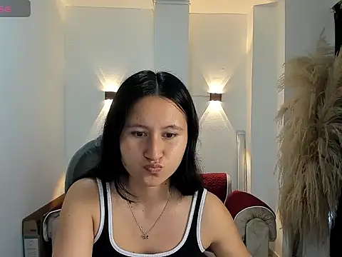 isabella grace18 online show from July 2026 01:32:02 PM
