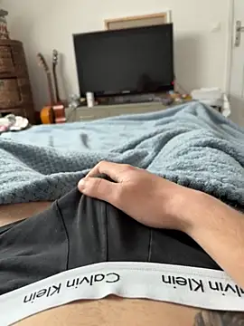 Elian0406 online show from March 2026 10:22:01 AM