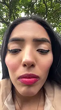 sylphiee  online show from April 2026 07:29:01 PM