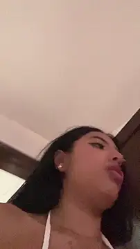 sylphiee  online show from April 2026 05:18:01 PM