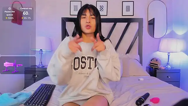 Violettaa Stone online show from April 2026 03:43:02 AM