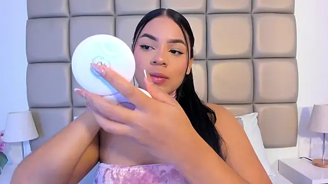 lilly williamss online show from April 2026 03:06:02 AM