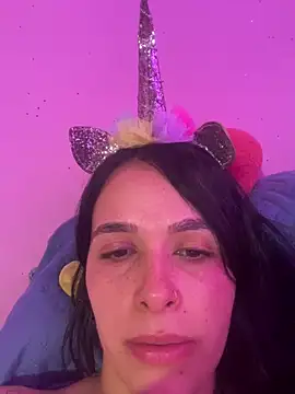 leila moretti online show from April 2026 03:37:02 PM