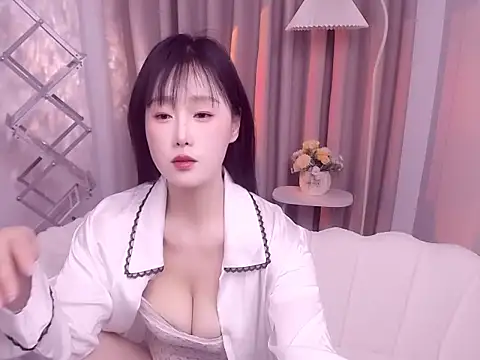 Snapshot of meng-lu chatting on March 2026 04:13:01 PM meng-lu online show from March 2026 04:13:01 PM