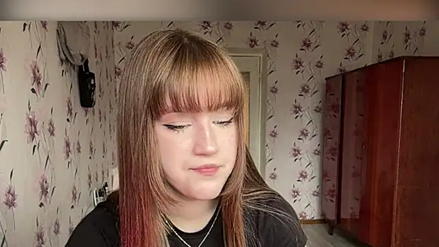 AnnaWasp online show from April 2026 06:19:01 AM