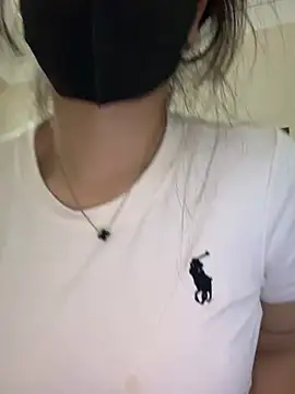 VyVy18 online show from June 2026 12:42:02 PM