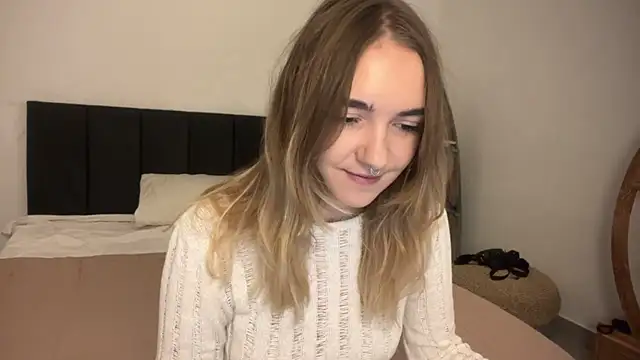 RoxyWet online show from April 2026 01:09:02 PM