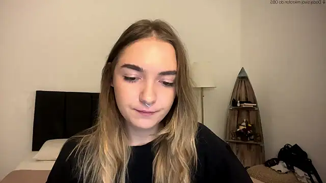 RoxyWet online show from April 2026 01:24:01 PM