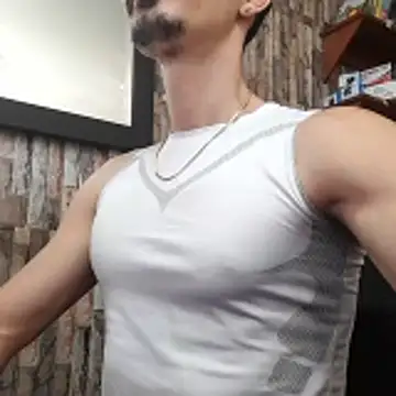 jhosuamoore online show from April 2026 12:48:02 PM