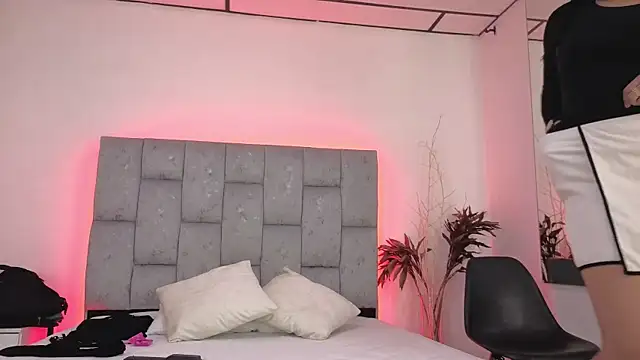 LexyJohnnes  online show from April 2026 02:10:02 PM