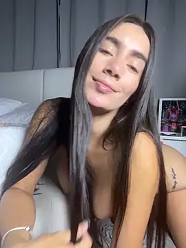 Evacrox online show from April 2026 07:58:02 PM