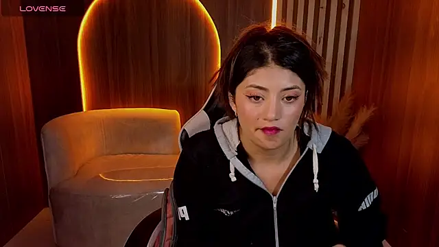 Snapshot of Lia_queen_tx chatting on June 2026 03:11:02 AM Lia queen tx online show from June 2026 03:11:02 AM