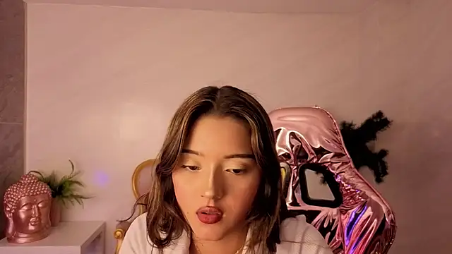 Snapshot of veronicaa_s chatting on June 2026 08:41:01 PM veronicaa s online show from June 2026 08:41:01 PM
