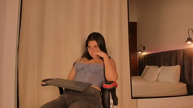 selena  smith1 online show from March 2026 05:57:02 AM