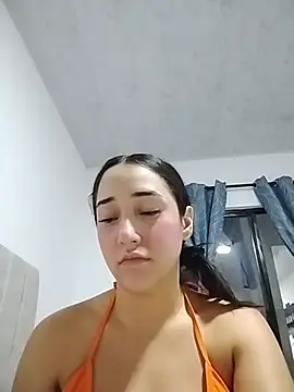 isabellaHill2 online show from April 2026 05:43:02 AM