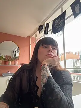 Snapshot of MidnightHearts chatting on March 2026 02:50:02 PM MidnightHearts online show from March 2026 02:50:02 PM